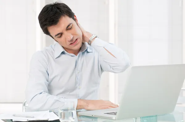 Problema de salud en el trabajo de oficina — Foto de Stock