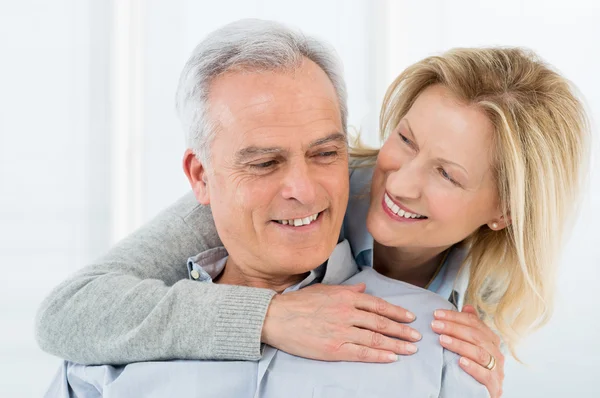 Pareja madura feliz — Foto de Stock