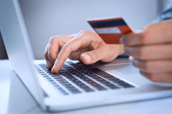 Оплата через Интернет с помощью кредитной карты
