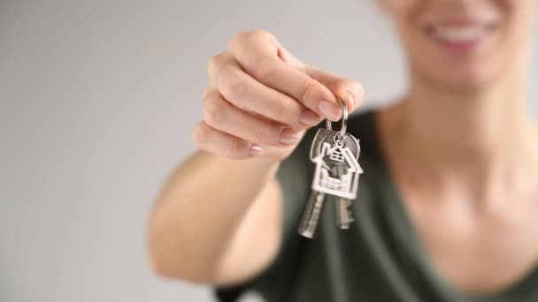 Close Hands Young Woman Holding House Keys Her New House — Stock Video