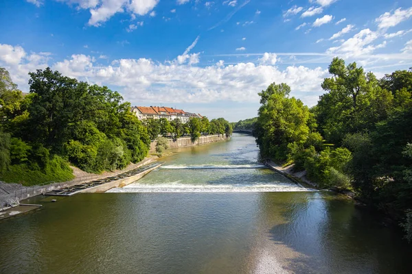 Maximilians Bridge Maximiliansbrcke Rapids Isar Pirates Island Piratenbruecke Famous Surfers — стокове фото