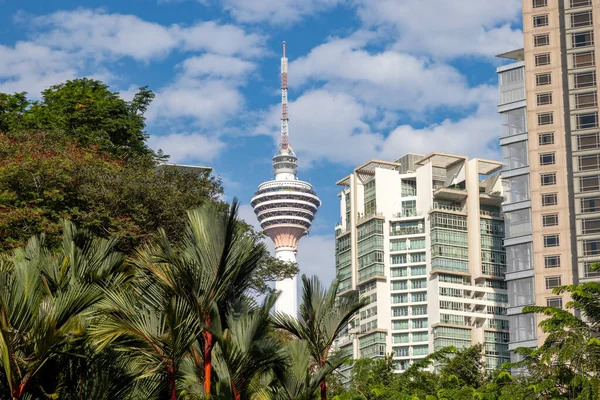Kuala Lumpur Malaysia August 2022 View Menara Tower Tower Palm — Stockfoto
