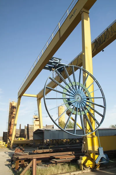 Grue d'artillerie jaune Images De Stock Libres De Droits