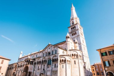 İtalya, Emilia Romagna 'daki Modena' nın güzel manzarası. Antik şehir manzarası ve pazarı.