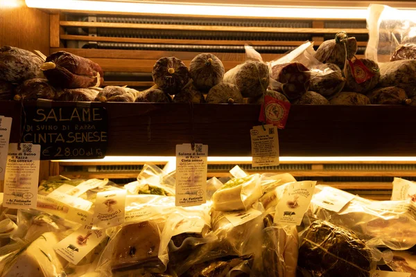 Vynikající Italské Jídlo Víno Obchod Sýry Pecorino Chianti Brunello Montalcino — Stock fotografie