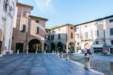 İtalya, Emilia Romagna 'daki Modena' nın güzel manzarası. Antik şehir manzarası ve pazarı.