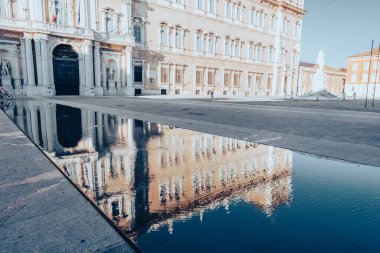 İtalya, Emilia Romagna 'daki Modena' nın güzel manzarası. Antik şehir manzarası ve pazarı.