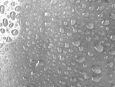 Mavi Arkaplanda Su Damlaları