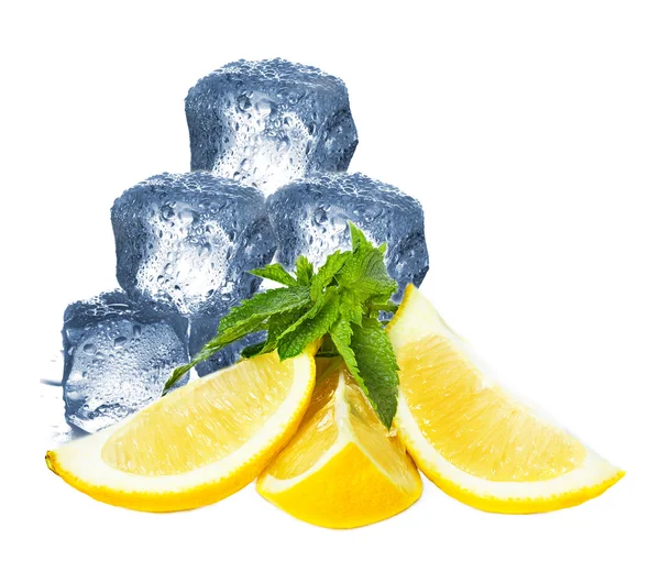 Eis, Zitrone und Minze isoliert — Stockfoto