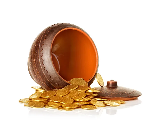 Golden coins in ceramic pot, isolated — Stock Photo, Image
