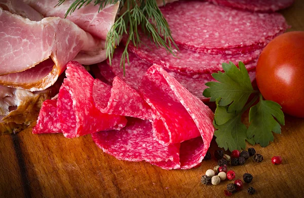 Salami och kött — Stockfoto