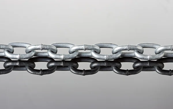 Металевого ланцюга, ізольовані — стокове фото