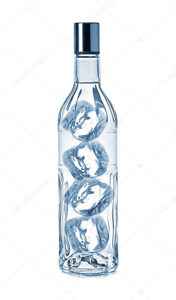 Bottle of vodka and ice cubes — Stock Photo © YVDavid 48576433