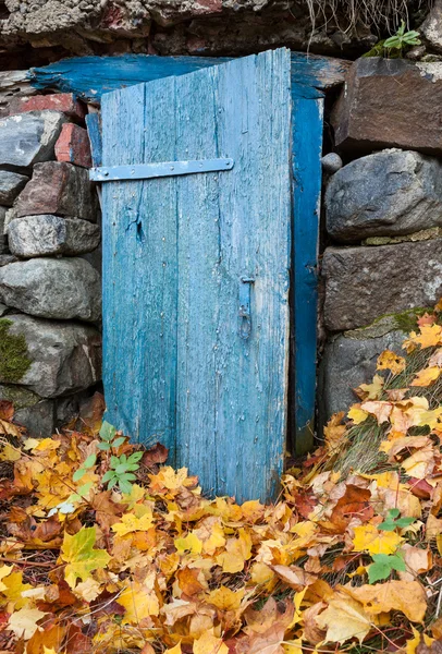 Bodega de tierra en el otoño —  Fotos de Stock
