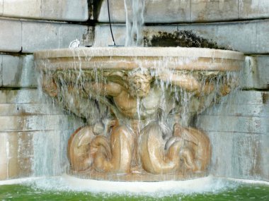 Çeşme sacre-coeur Bazilikası
