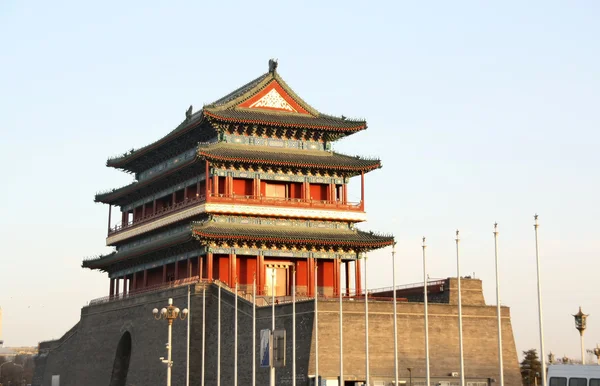 Portão de Zhengyang no centro de Pequim, China — Fotografia de Stock