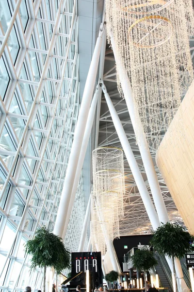 Modern interior of an airport - Zurich Airport, Switezrland — 图库照片