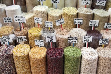 piyasada satılan renkli fasulye