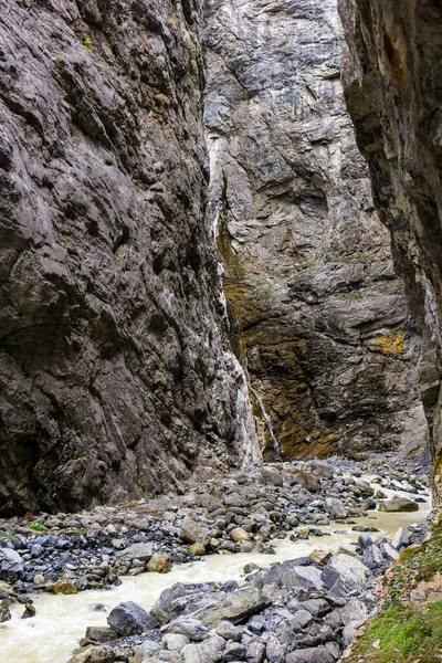 Mały Wodospad Wąwozie Lodowcowym Rzeką Weisse Lutschine Grindelwald Berlińskiej Oberland — Zdjęcie stockowe