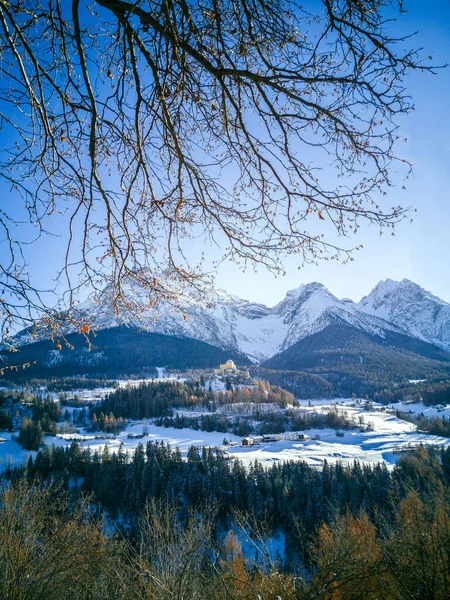 Swiss Tarasp Village Tarasp Castle Early Winter Season Viewed Ftan — Stock Photo, Image
