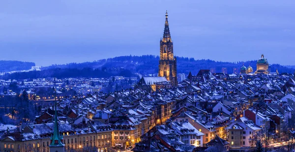 Bern Şehir Merkezinin Kışın Mavi Saatinde Rosengarten Bern Unesco Sviçre — Stok fotoğraf