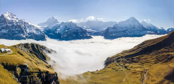 Letecké Panorama Prvního Vrcholu Grindelwaldu Slavným Summitem Alp Wetterhorn Schreckhorn — Stock fotografie