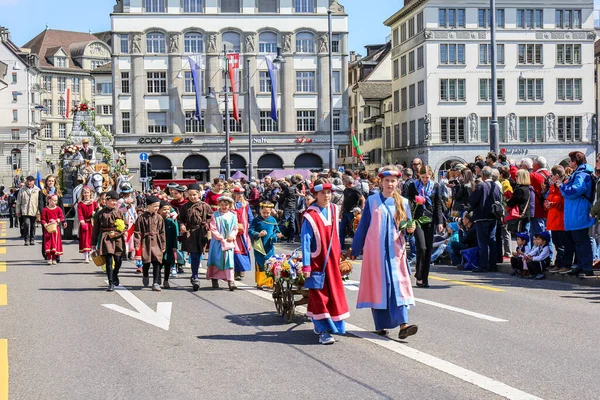 Zurigo Svizzera Aprile 2017 Sfilata Sechselauten Sechselauten Una Tradizionale Festa — Foto Stock