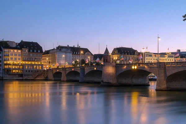 Basel Schweiz Juni 2022 Den Gamla Mittlerbron Över Floden Rhen — Stockfoto