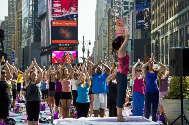 Times Meydanı yoga