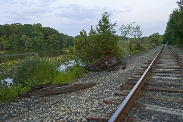 Langs de sporen — Stockfoto