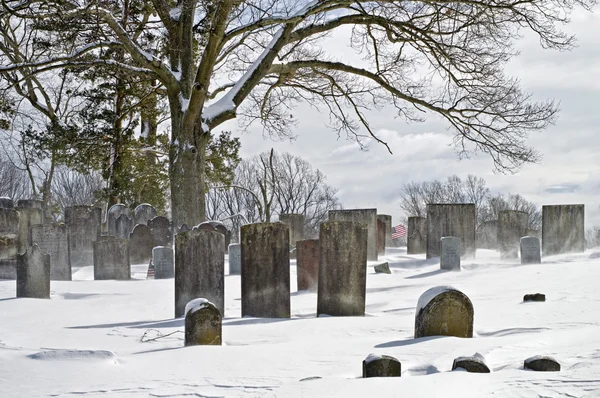 Cold Windy Cemetary — Stock Photo, Image