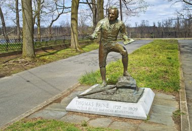Thomas paine heykeli