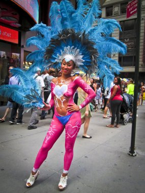 Times Meydanı vücut boyası