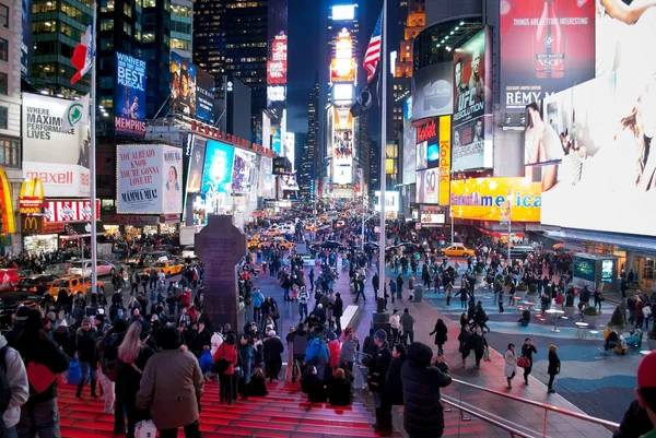 W nocy świeci times square — Zdjęcie stockowe