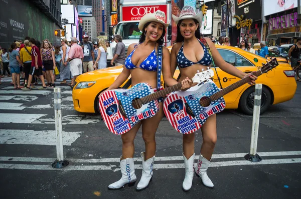 Die nackten Cowgirls — Stockfoto