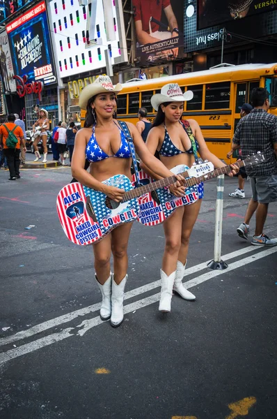 Zarabianie pieniędzy placu times square — Zdjęcie stockowe