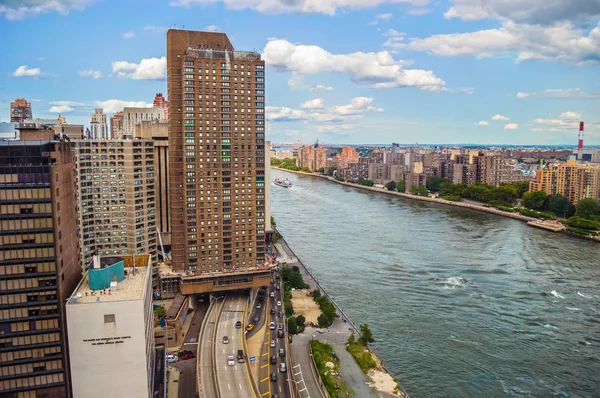 Blick auf den East River — Stockfoto