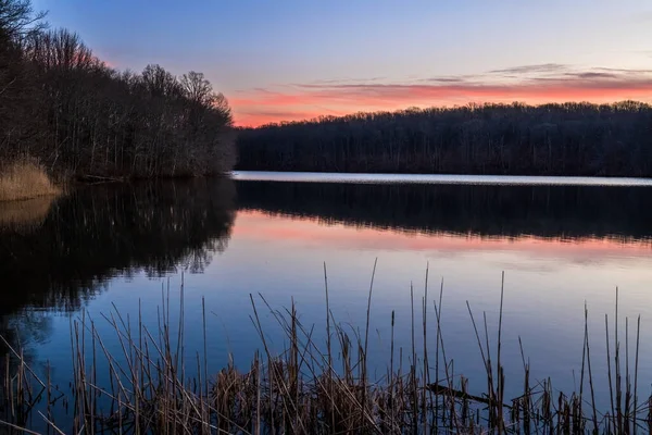 Felkelő Sun Lake Alkonyatkor Millstone New Jersey — Stock Fotó