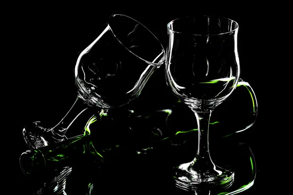 Vinflaska och vinglas — Stockfoto