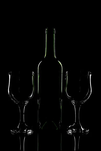 Garrafa de vinho e copos — Fotografia de Stock