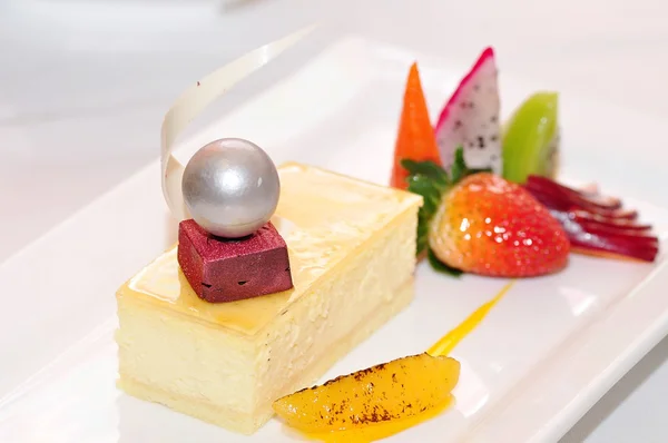 Peynirli pasta dilimi