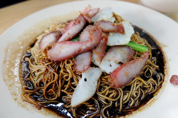 Wanton Noodles with Barbecued Pork — Stock Photo, Image