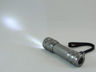 küçük metal fener