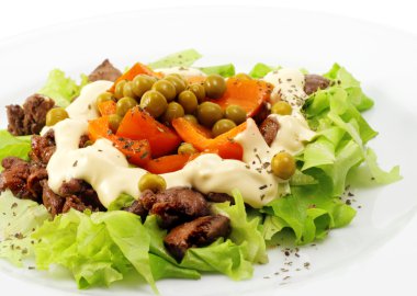 Tavuk salatası