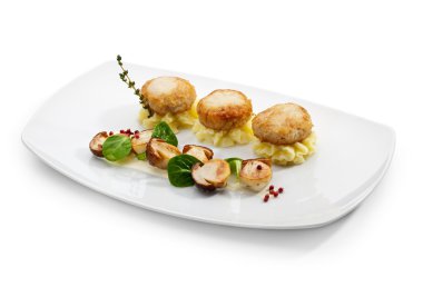 Mantarlı tavuk göğsü pirzola