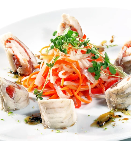 Julienne Verdure e pesce preparato — Foto Stock