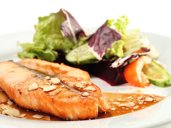 Grilled Salmon and Vegetables with Sauce