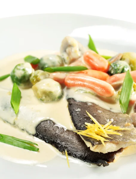 Trout Fillet with Vegetable — Stock Photo, Image