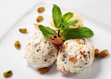 Fıstıklı dondurma.