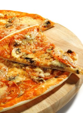 parça mantarlı pizza